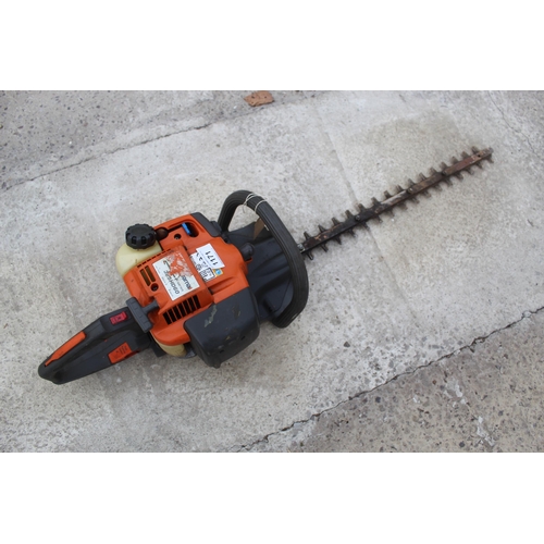 1171 - HUSQVARNA HEDGE CUTTER 325H060  NO VAT