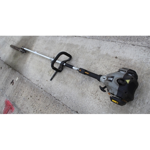 1177 - TITAN LONG REACH HEDGE CUTTERS  NO VAT