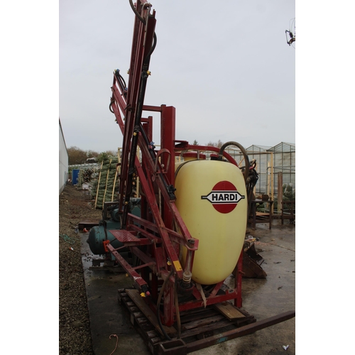 256 - HARDI 600 LTR. CROP SPRAYER  + VAT