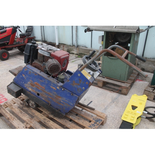 109 - KOHLER 16 ENGINE DIAMOND FLOOR SAW IN WORKING ORDER  NO VAT