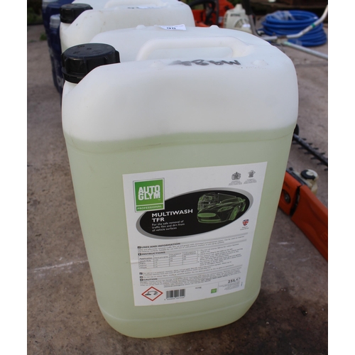 98 - A DRUM OF AUTO GLYM MULTI WASH TFR  NO VAT