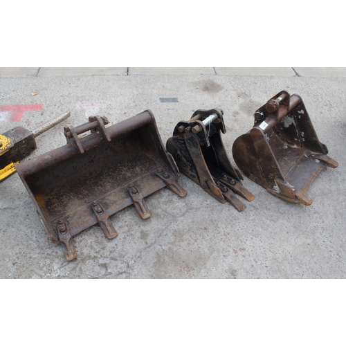 140 - THREE MINI DIGGER BUCKETS 31.5 TON WITH PINS   NO VAT