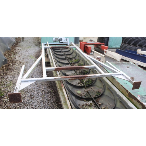 247 - SILVER SWAN NECK CONVEYOR VARIABLE SPEED GEAR BOX AND SUPPORT LEGS, WORKING WHEN LAST USED 1 YEAR AG... 