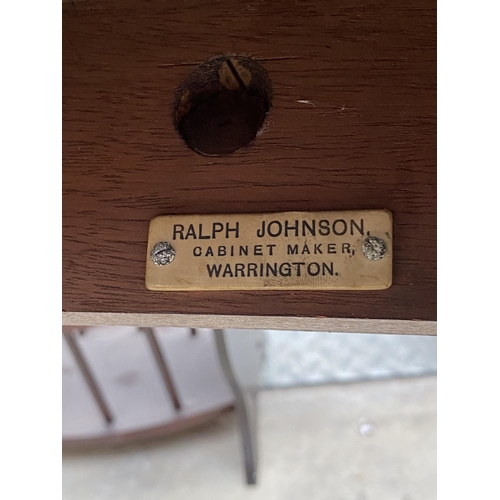 2533 - A 19TH CENTURY STYLE MAHOGANY FOLD OVER GAMES TABLE WITH GREEN BAIZE BEARING LABEL RALPH JOHNSON, CA... 