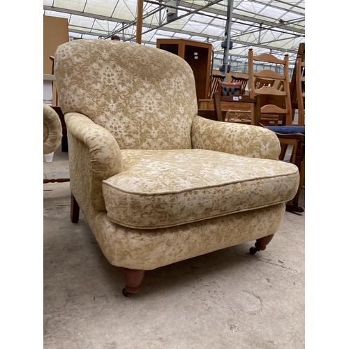 2546 - A VICTORIAN STYLE EASY CHAIR AND SIMILAR WING BACK CHAIR, BOTH ON TURNED FRONT LEGS