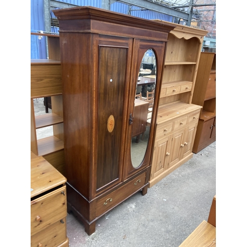 2582 - AN EDWARDIAN MAHOGANY AND INLAID MIRROR DOOR WARDROBE, 39