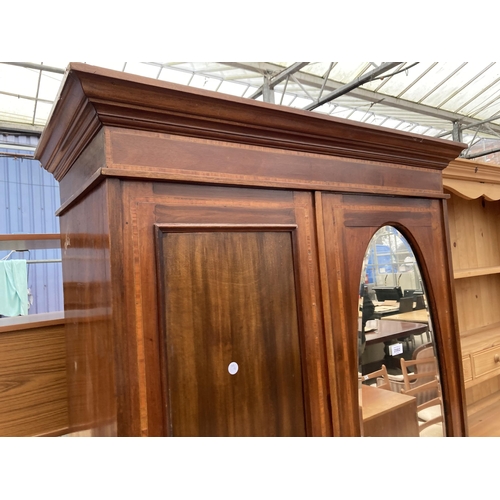 2582 - AN EDWARDIAN MAHOGANY AND INLAID MIRROR DOOR WARDROBE, 39