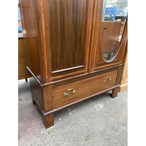 2582 - AN EDWARDIAN MAHOGANY AND INLAID MIRROR DOOR WARDROBE, 39