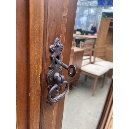 2582 - AN EDWARDIAN MAHOGANY AND INLAID MIRROR DOOR WARDROBE, 39