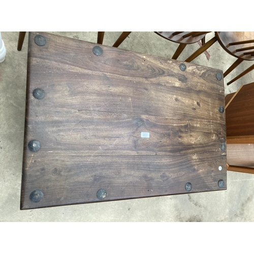 2631 - A HARDWOOD STUDDED COFFEE TABLE ON TURNED LEGS, 36