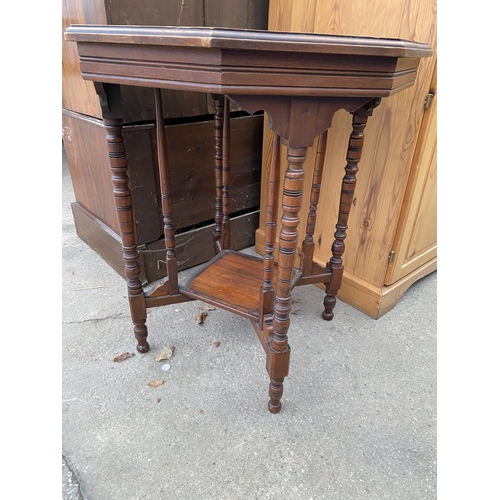 2657 - A VICTORIAN OCTAGONAL CENTRE TABLE, 25