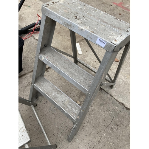 1696 - AN ALUMINIUM TWO RUNG STEP LADDER AND A FURTHER SMALL STEP LADDER