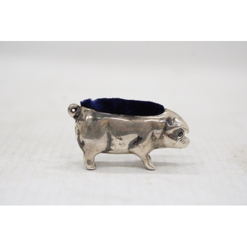 10 - A VINTAGE STERLING SILVER FIGURAL BOAR/PIG PIN CUSHION