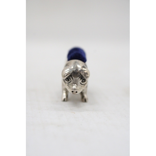 10 - A VINTAGE STERLING SILVER FIGURAL BOAR/PIG PIN CUSHION