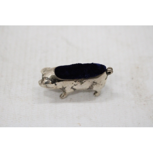 10 - A VINTAGE STERLING SILVER FIGURAL BOAR/PIG PIN CUSHION