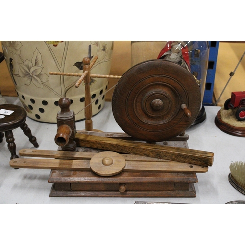 52 - A QUATER SCALE MODEL OF AN ENGLISH GREAT WHEEL WITH PRINTED DESCRITION