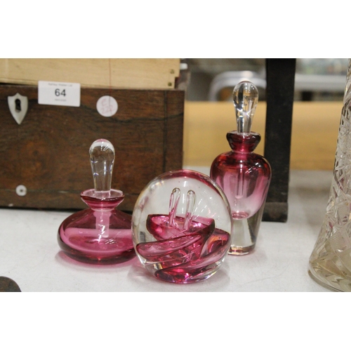 63 - THREE SIGNED AMANDA HAZELWOOD CRANBERRY ART GLASS TO INCLUDE TWO SCENT BOTTLES WITH STOPPERS AND A P... 