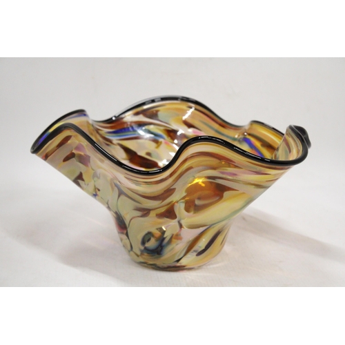 69 - A HANDBLOWN AND SIGNED MURANO STYLE GLASS BOWL