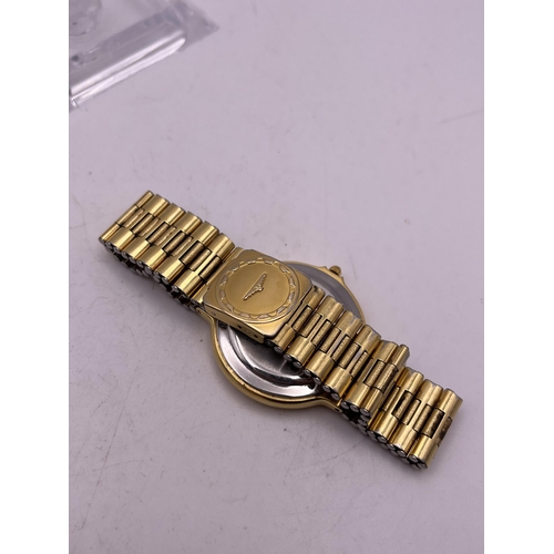 500 - A GOLD PLATED VINTAGE LONGINES CONQUEST VHP QAURTZ WRIST WATCH WITH ORIGINAL BRACELET