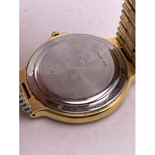 500 - A GOLD PLATED VINTAGE LONGINES CONQUEST VHP QAURTZ WRIST WATCH WITH ORIGINAL BRACELET