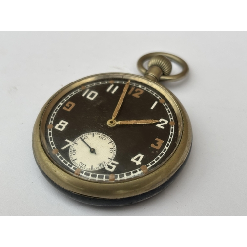 565 - A VINTAGE BLACK FACED MILITARY POCKET WATCH MARKED G.S.T.P L 4525