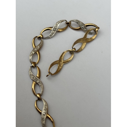 568 - A HALLMARKED 9CT WHITE AND YELLOW GOLD DIAMOND BRACELET, LENGTH 19 CM, WEIGHT 3.6 G