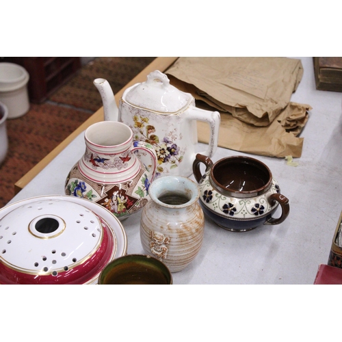 901 - A QUANTITY OF VINTAGE CERAMICS TO INCLUDE A TEAPOT, JUG, BOWLS, A MASONS SILVER JUBILEE LIDDED POT, ... 