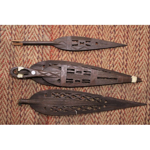 914 - FOUR VINTAGE HAND CARVED AFRICAN TRIBAL SPEARS/PADDLES