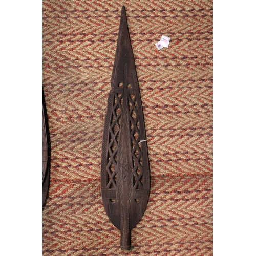 914 - FOUR VINTAGE HAND CARVED AFRICAN TRIBAL SPEARS/PADDLES