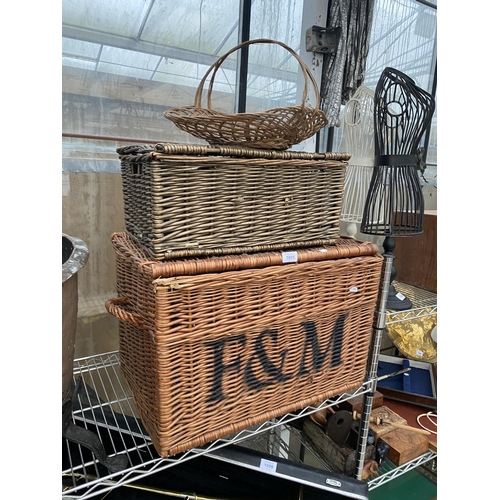 1605 - THREE VARIOUS WICKER BASKETS TO INCLUDE A FORTNUM AND MASON HAMPER ETC