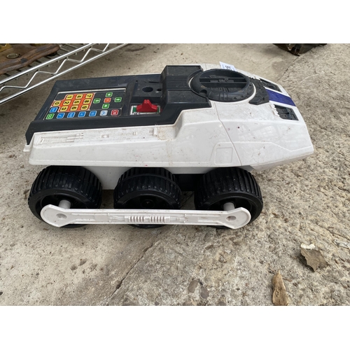 1616 - A RETRO BIG TRAK PROGRAMMABLE ELECTRIC VEHICLE