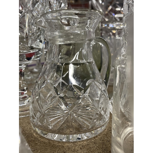 1247 - A QUANTITY OF GLASSWARE TO INCLUDE CUT GLASS, VASES, WINE GLASSES, ETC.,