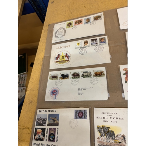 499 - A QUANTITY OF 1ST DAY COVERS