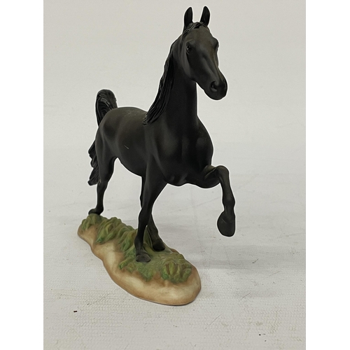 896A - A PORCELAIN FRANKLIN MINT INTERNATIONAL MUSEUM OF THE HORSE FROM THE GREAT HORSES OF THE WORLD COLLE... 