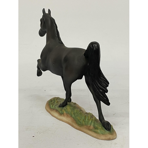 896A - A PORCELAIN FRANKLIN MINT INTERNATIONAL MUSEUM OF THE HORSE FROM THE GREAT HORSES OF THE WORLD COLLE... 