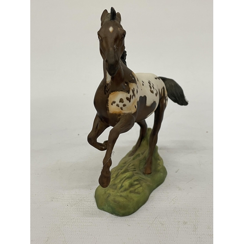 897 - A PORCELAIN FRANKLIN MINT INTERNATIONAL MUSEUM OF THE HORSE FROM THE GREAT HORSES OF THE WORLD COLLE... 