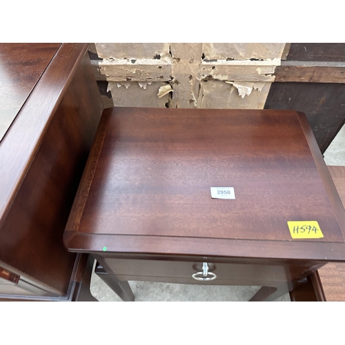 2950 - A STAG MINSTREL BEDSIDE TABLE WITH SINGLE DRAWER