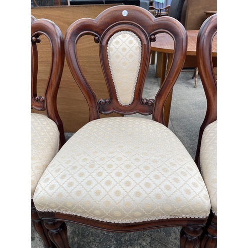 2896 - A SET OF SIX VICTORIAN STYLE MAHOGANY DINING CHAIRS ON TURNED AND FLUTED LEGS.