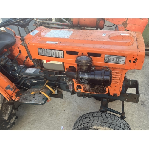 108 - KUBOTA B5100 COMPACT TRACTOR, GOOD RUNNER  NO VAT