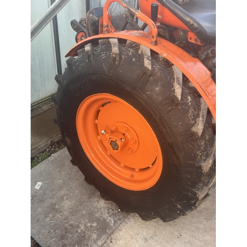 108 - KUBOTA B5100 COMPACT TRACTOR, GOOD RUNNER  NO VAT