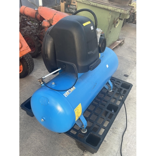 109 - BLUE COMPRESSOR IN WORKING ORDER + VAT