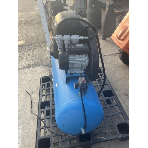 109 - BLUE COMPRESSOR IN WORKING ORDER + VAT