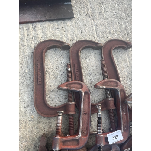 329 - A LARGE ASSORTMENT OF VARIOUS G CLAMPS TO INCLUDE RECORD, MALLEABLE AND ROLSON ETC NO VAT