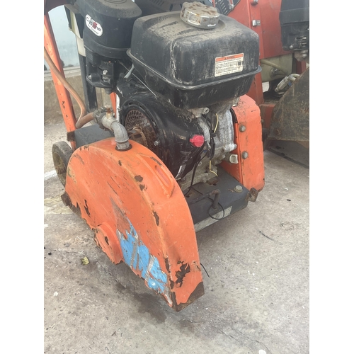 79 - A CLIPPER CS451 PETROL FLOOR SAW NO VAT