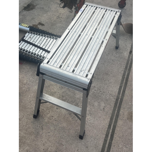 85 - AN ALUMINIUM FOLDING BUILDERS HOP UP NO VAT