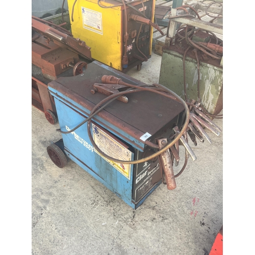 99 - A CLARKE WELD TURBO 250T MIG WELDER WITH TROLLEY BASE NO VAT