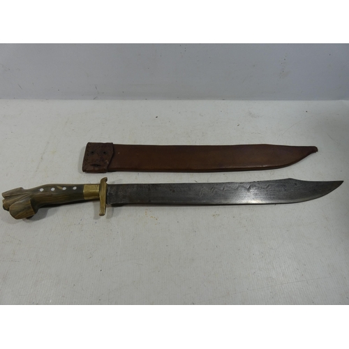 382 - A LARGE PHILLIPPINES BOWIE KNIFE MACHETE AND LEATHER SCABBARD, 40.5CM BLADE, CARVED HORN GRIP, LENGT... 