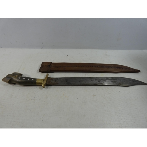 382 - A LARGE PHILLIPPINES BOWIE KNIFE MACHETE AND LEATHER SCABBARD, 40.5CM BLADE, CARVED HORN GRIP, LENGT... 