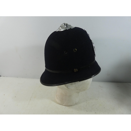 386 - A NOTTINGHAMSHIRE CONSTABULARY POLICE OFFICERS HAT, SIZE 6 & 7/8