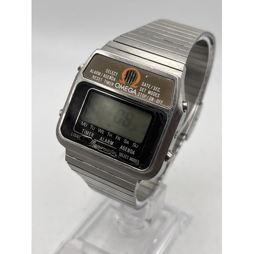 520A - A RARE OMEGA MEMOMASTER GENTS LCD ALARM WATCH 1970'S